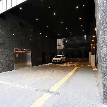 Uijeongbu Cloud Hotel Екстериор снимка
